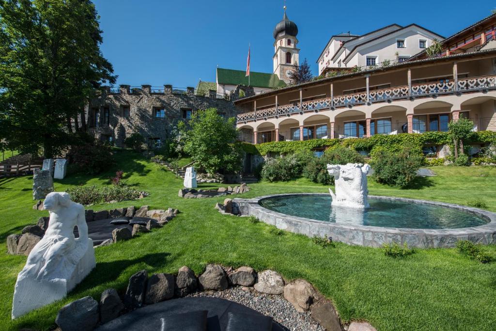 Romantik Turm Hotel 5*